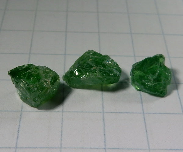 Tsavorite Garnet - 5.6ct - Hand Select Gem Rough - prettyrock.com