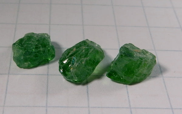 Tsavorite Garnet - 5.6ct - Hand Select Gem Rough - prettyrock.com