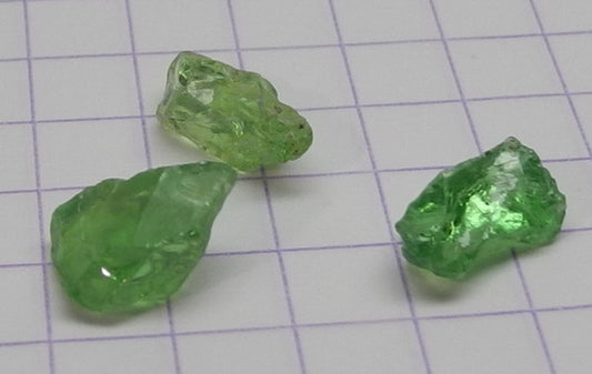 Tsavorite Garnet - 4.05ct - Hand Select Gem Rough - prettyrock.com