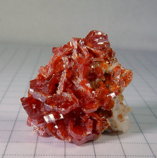 Vanadanite - 57.5 ct Mineral Specimen - prettyrock.com