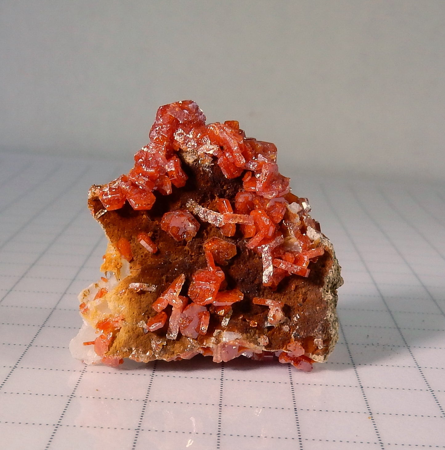 Vanadanite - 57.5 ct Mineral Specimen - prettyrock.com