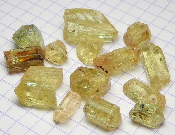 90.7ct Yellow Apatite - Hand Select Gem Rough - prettyrock.com