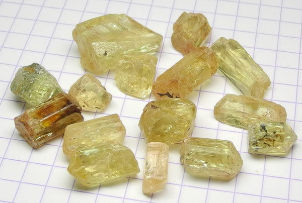 90.7ct Yellow Apatite - Hand Select Gem Rough - prettyrock.com