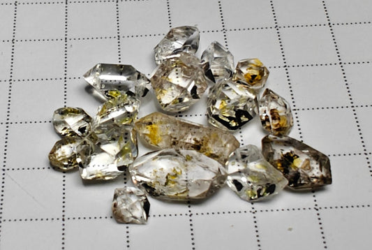 Petroleum Included Quartz - 11.8ct - Hand Select Gem Rough