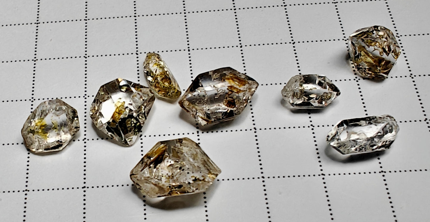 Petroleum Included Quartz - 9.82ct - Hand Select Gem Rough