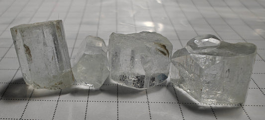 Aquamarine - 59 carats - Hand Select Faceting Gem Rough Crystals - prettyrock.com