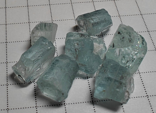 Aquamarine - 29ct carats - Hand Select Faceting Gem Rough - prettyrock.com