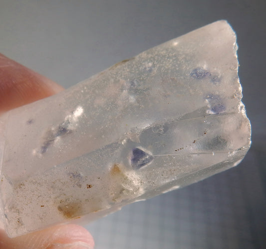 Quartz with Fluorite Inclusions - Mineral Specimen - 130ct - prettyrock.com