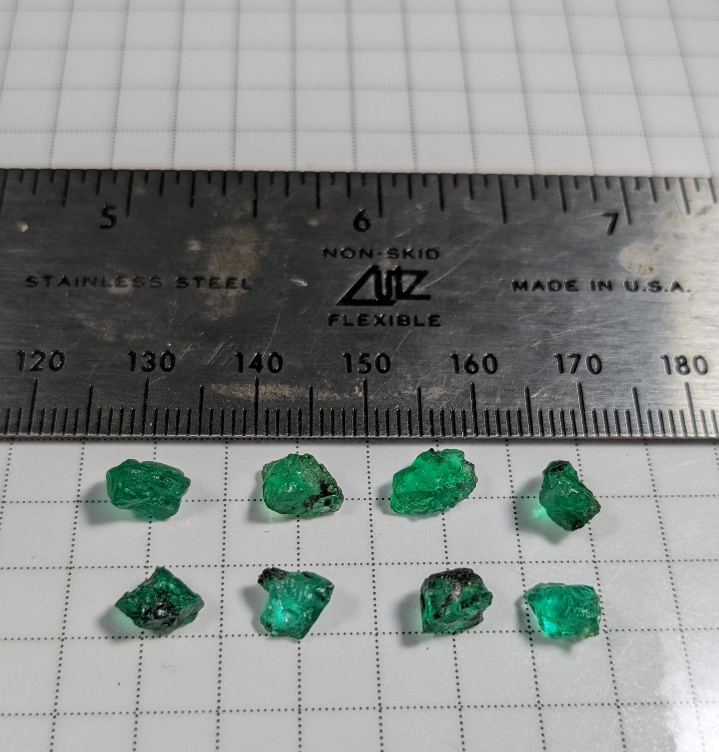 7.1ct Emerald - Hand Select Gem Rough - prettyrock.com