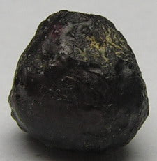 Chrome Pyrope Garnet - 2.99ct - Hand Select Gem Rough - prettyrock.com