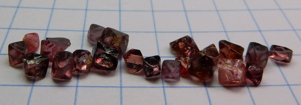 Spinel Crystals - 7.5ct - Hand Select Gem Rough - prettyrock.com