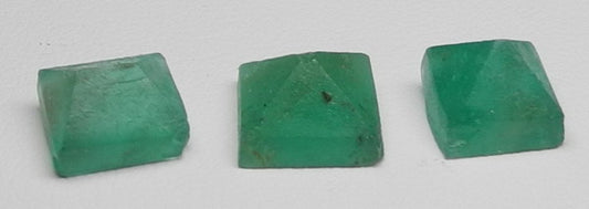 6.75ct Emerald  - Hand Select Gem Rough - prettyrock.com
