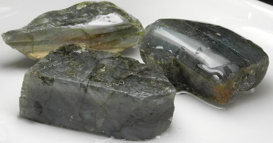 Labradorite - 937.5ct - Hand Select Gem Rough - prettyrock.com