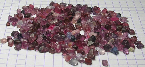 Melee Spinel - 125ct - Hand Select Gem Rough - prettyrock.com