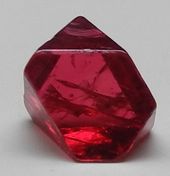 Noble Red Spinel - 1.3ct - Hand Select Gem Rough - prettyrock.com