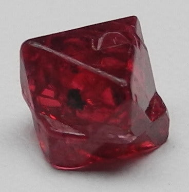 noble red spinel - 1.81ct - Hand Select Gem Rough - prettyrock.com