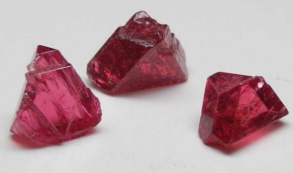Noble Red Spinel - 4.19ct - Hand Select Gem Rough - prettyrock.com