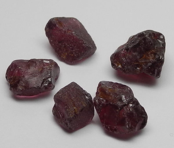 Rhodolite Garnet - 25.94ct - Hand Select Gem Rough - prettyrock.com