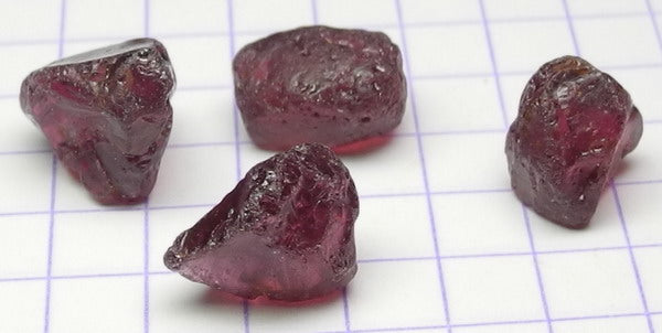 Rhodolite Garnet - 17.44ct - Hand Select Gem Rough - prettyrock.com