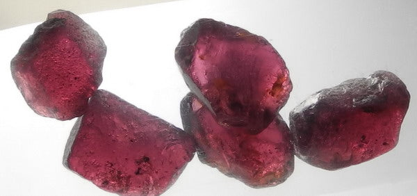 Rhodolite Garnet - 24.74ct - Hand Select Gem Rough - prettyrock.com