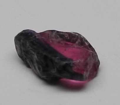 Ruby Sapphire - 2.16ct - Hand Select Gem Rough - prettyrock.com