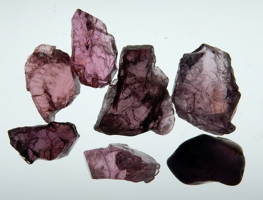 Spinel - 22.9ct - Hand Select Gem Rough - prettyrock.com