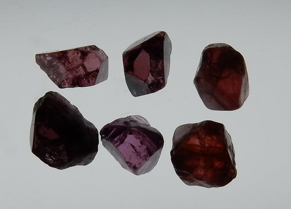 Spinel - 14.05ct - Hand Select Gem Rough - prettyrock.com