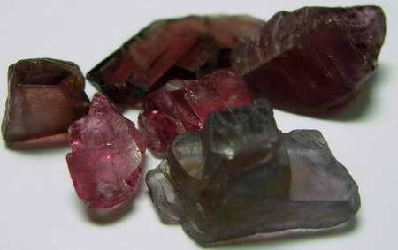 Spinel - 27.93ct - Hand Select Gem Rough - prettyrock.com