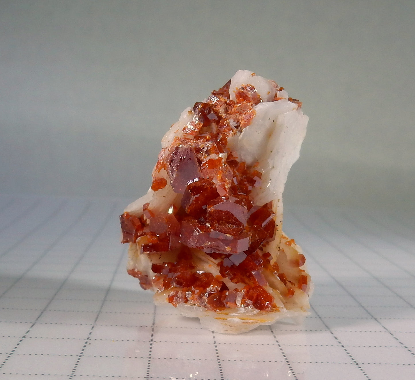 Vanadanite - 89 ct  Mineral Specimen - prettyrock.com