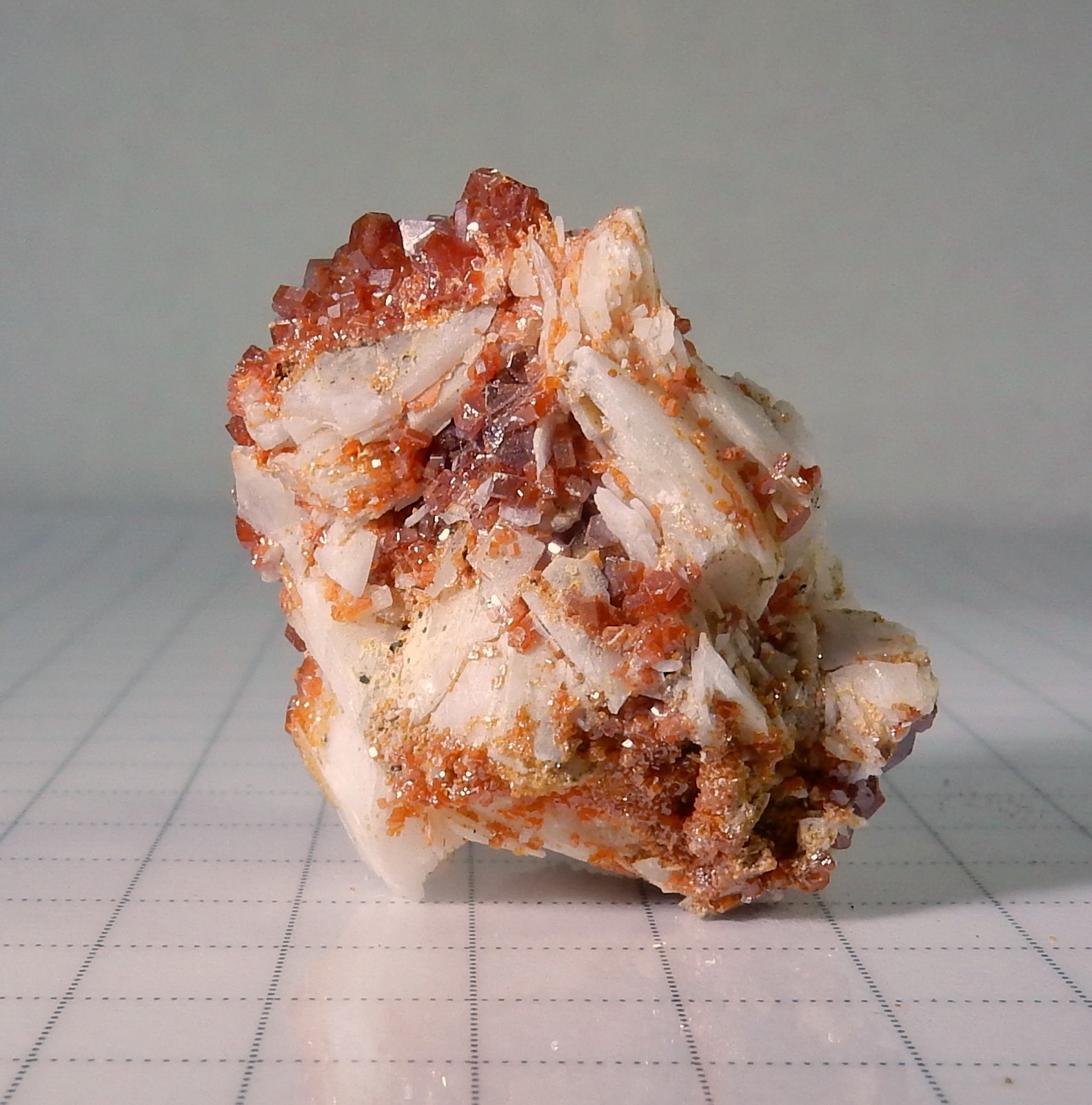 Vanadanite - 98.0 ct  Mineral Specimen - prettyrock.com