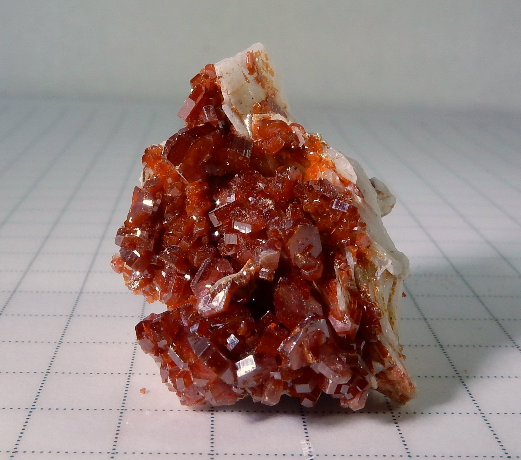 Vanadanite - 98.0 ct  Mineral Specimen - prettyrock.com